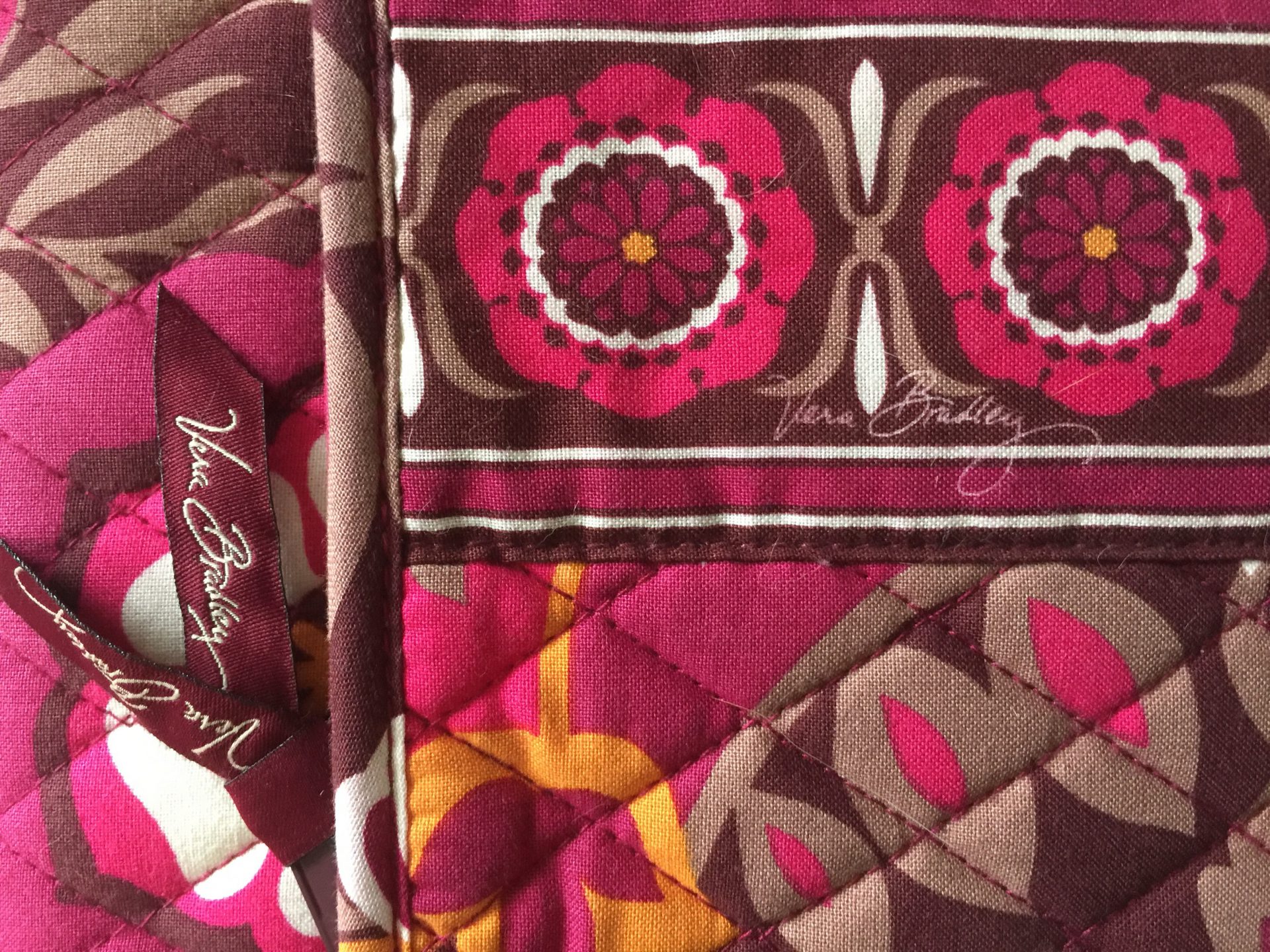 可愛くて便利なバッグがアメリカで女性に大人気！ヴェラ・ブラッドリー（Vera Bradley）ってどんなブランド？ mAmerica