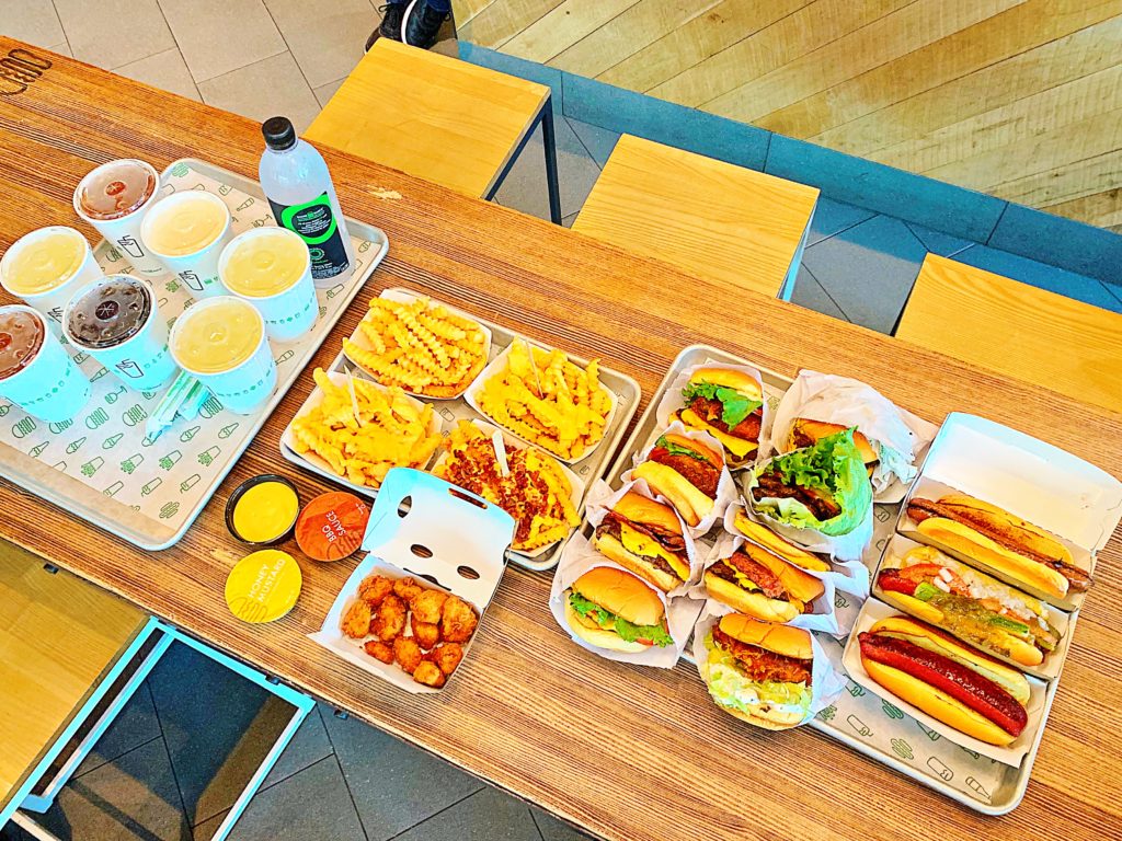 本場アメリカのシェイクシャック 全バーガーメニュー頼んでみた Mamerica 本場アメリカのシェイクシャック 全バーガーメニュー頼んでみた Mamerica
